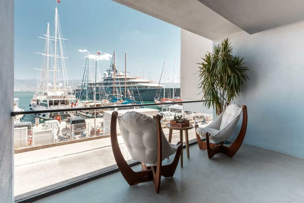 Harbour Suites Fethiye 2*,